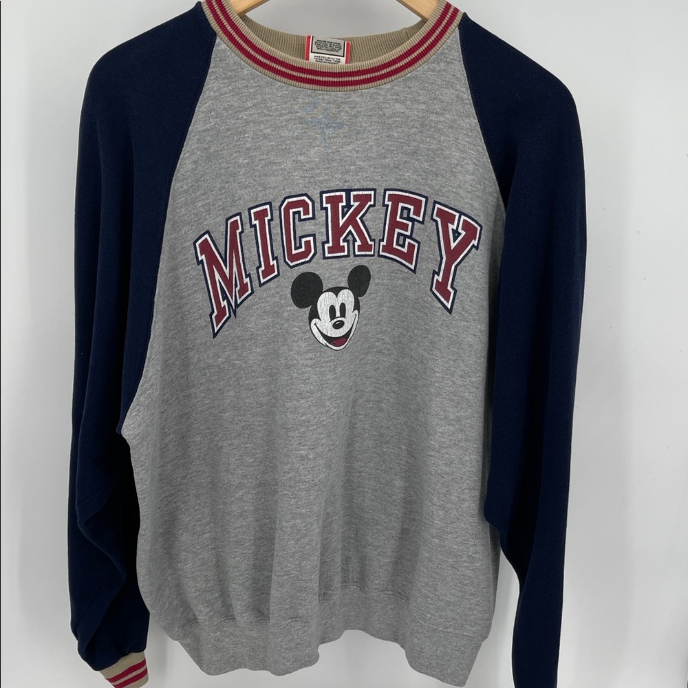 Vintage Disney Designs Mickey University Style Women’s Sweatshirt XL